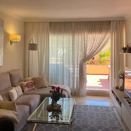 Santa Maria Village, Elviria, * Marbella