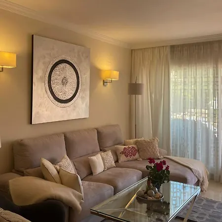 Santa Maria Village, Elviria, *