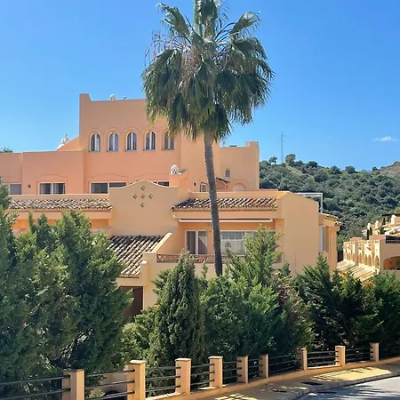 Santa Maria Village, Elviria, Μαρμπέλλα