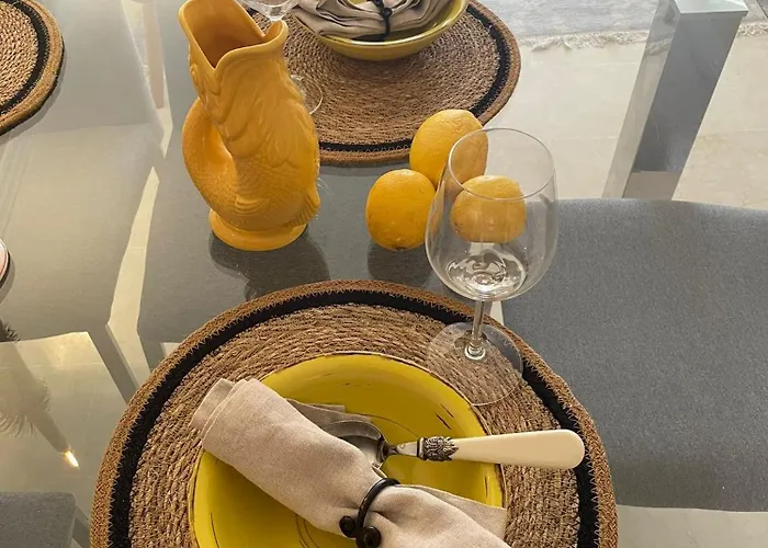 Santa Maria Village, Elviria, *