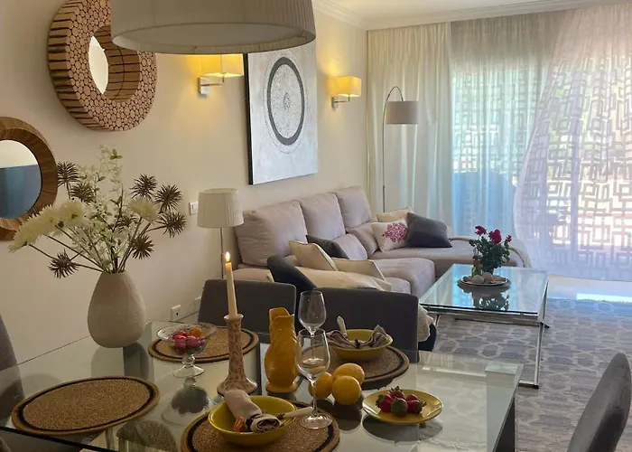 Santa Maria Village, Elviria, Apartament *