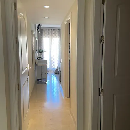 דירה Santa Maria Village, Elviria,