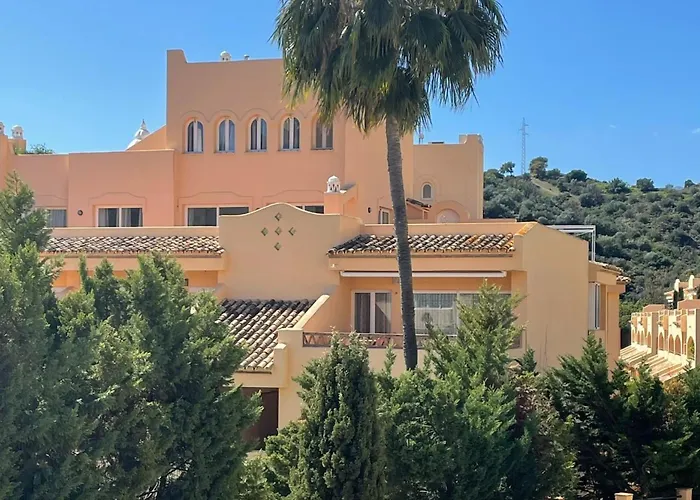 Santa Maria Village, Elviria,